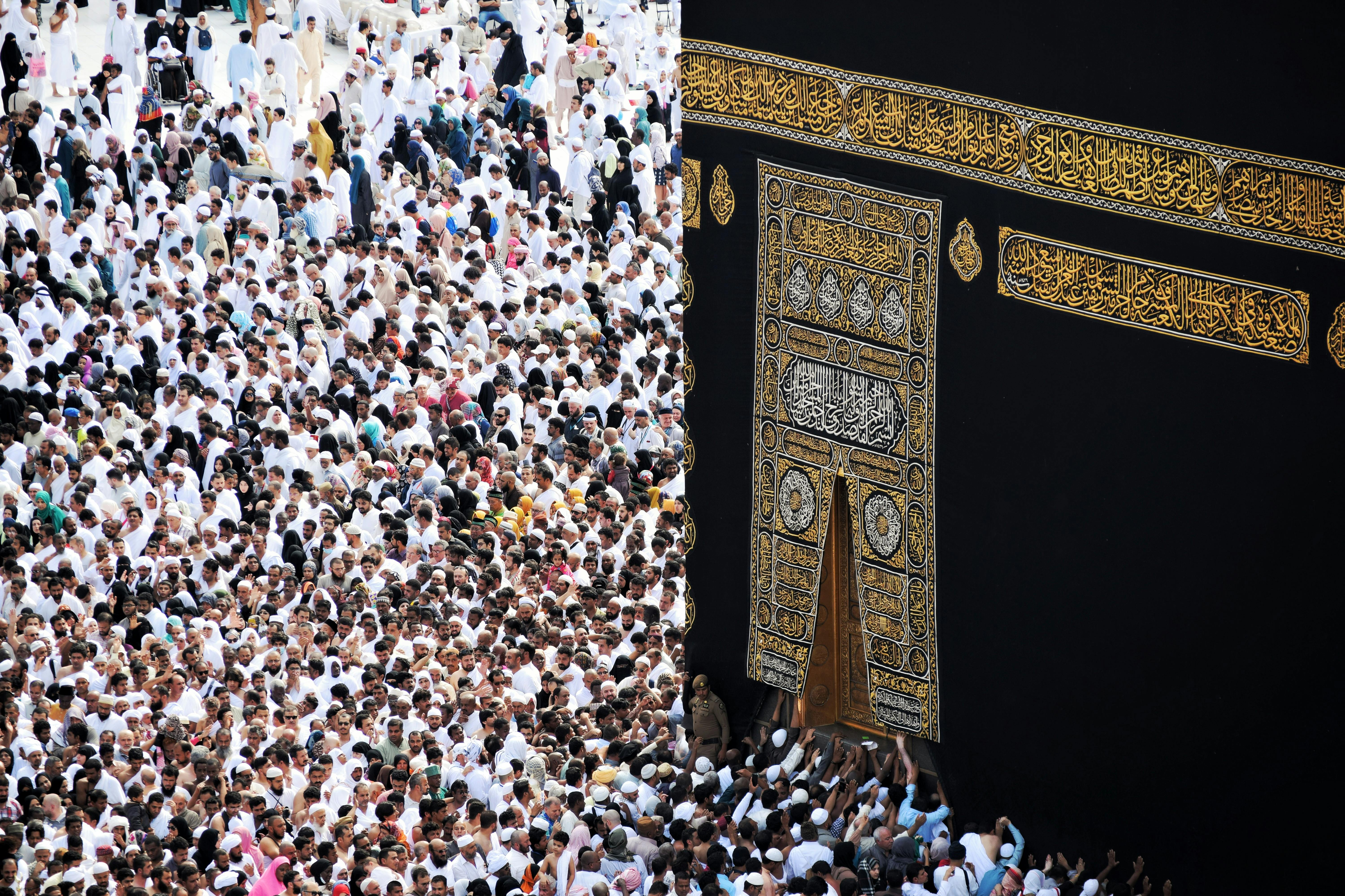 photo of kabe (house of The Allah)